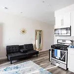 Luxurious Furnished Studio W Full Kitchen In Sd